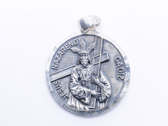 Medalla plata del Nazareno de Santa María de Cádiz
