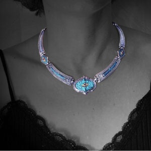 collar-perusa