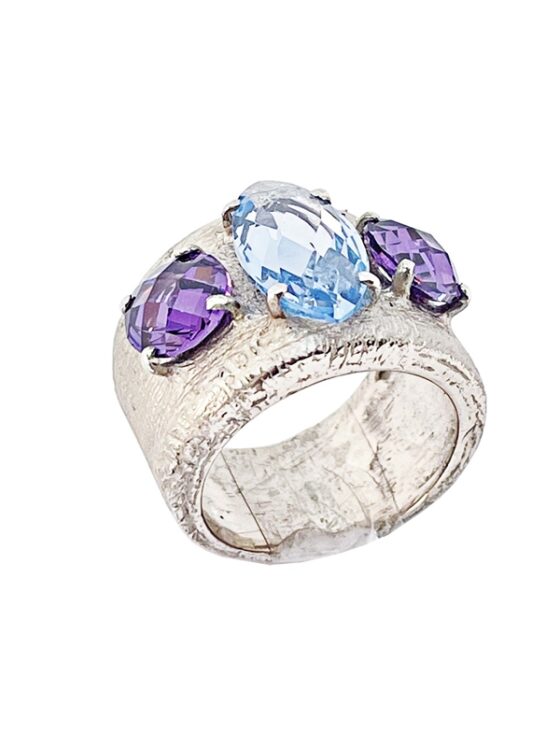 ANILLO EN PLATA 1ª LEY CON CUARZO HIDROTERMAL AZUL